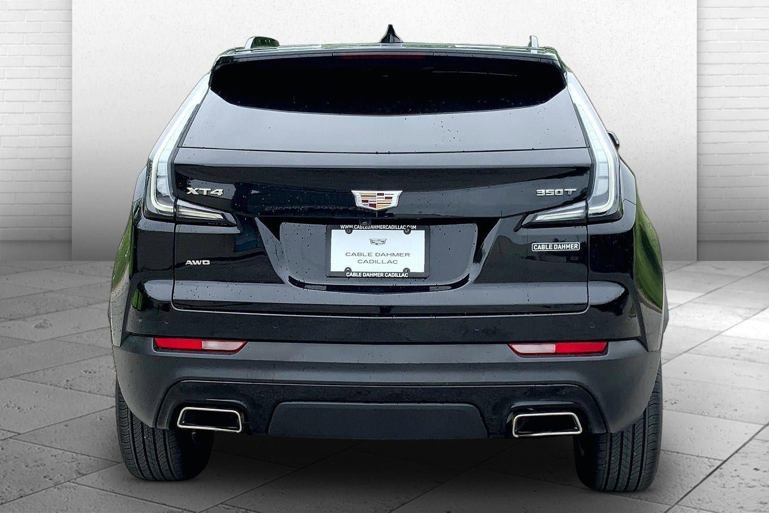 Used 2023 Cadillac XT4 Sport w/ Technology Package AWD/4WD image 3