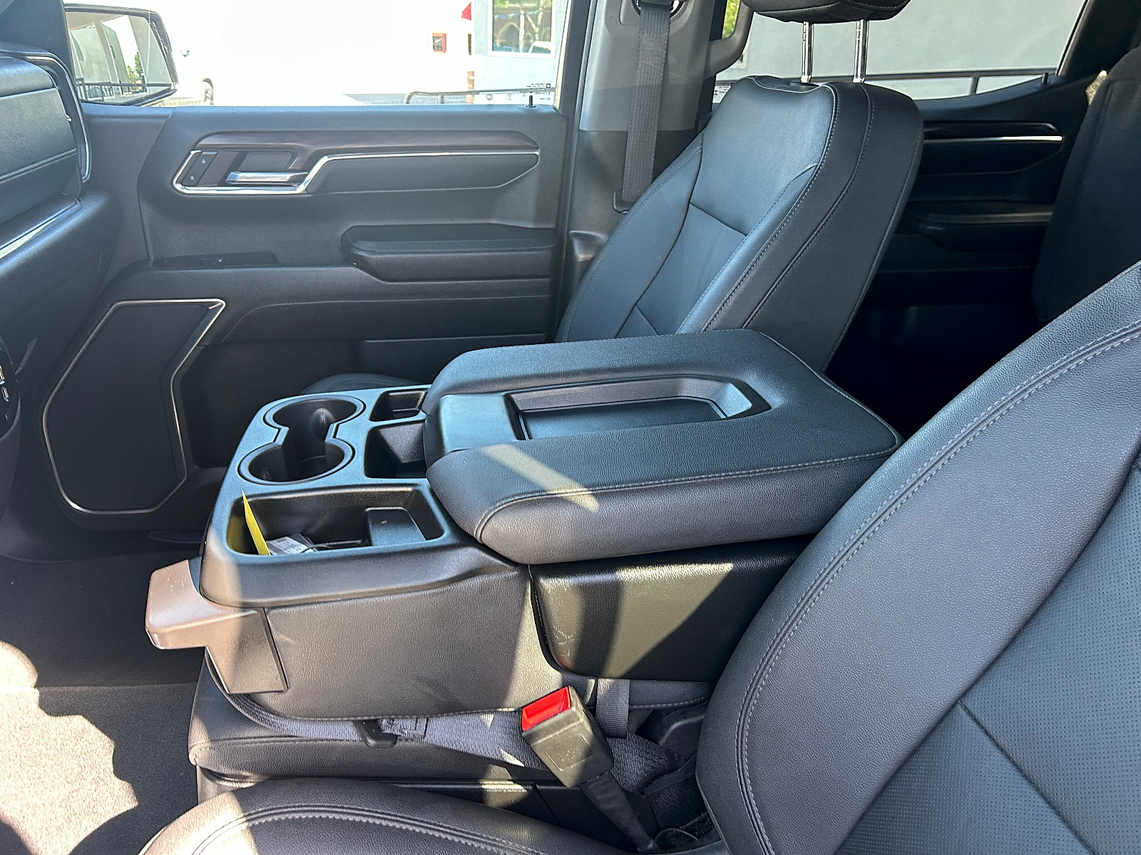 Used 2024 GMC Sierra 1500 SLT AWD/4WD image 20
