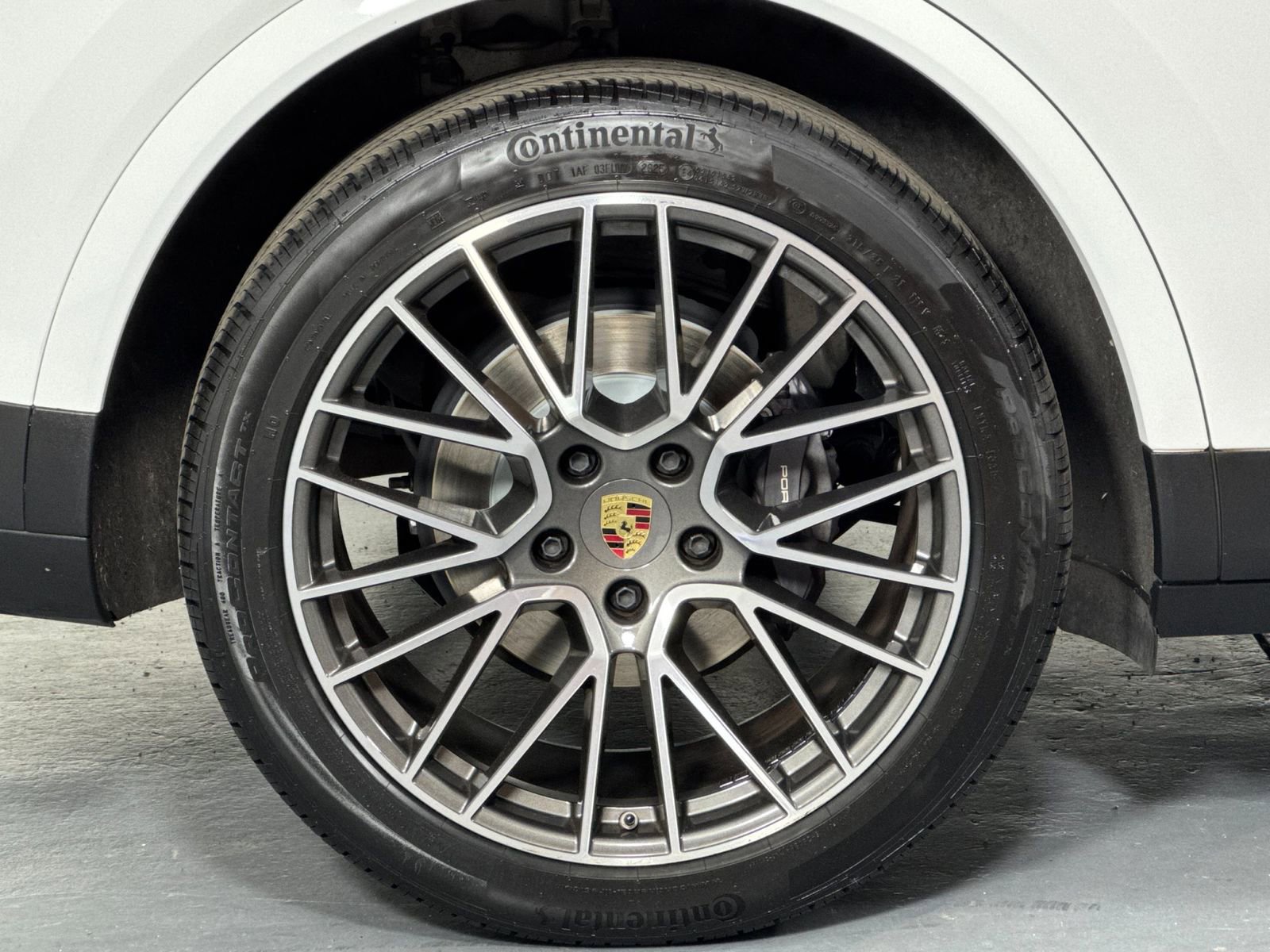 Certified 2023 Porsche Cayenne image 33