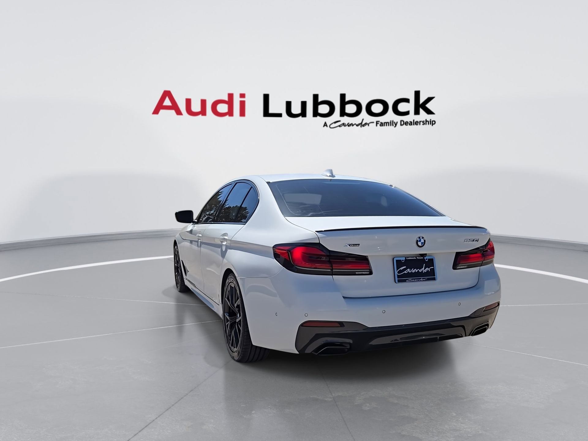 Used 2023 BMW 530i xDrive w/ M Sport Package AWD/4WD image 7