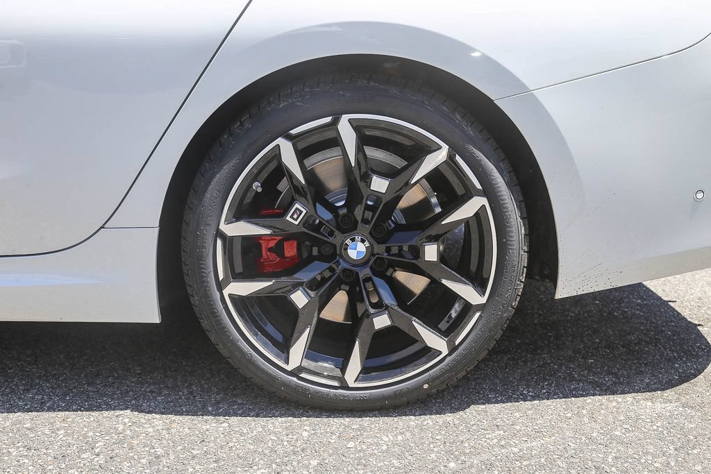 New 2026 BMW 330i Sedan w/ M Sport Package RWD image 8