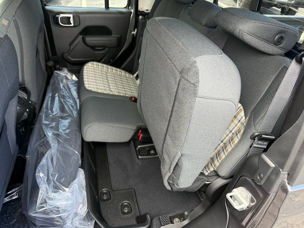 New 2026 Jeep Gladiator Sport AWD/4WD image 38