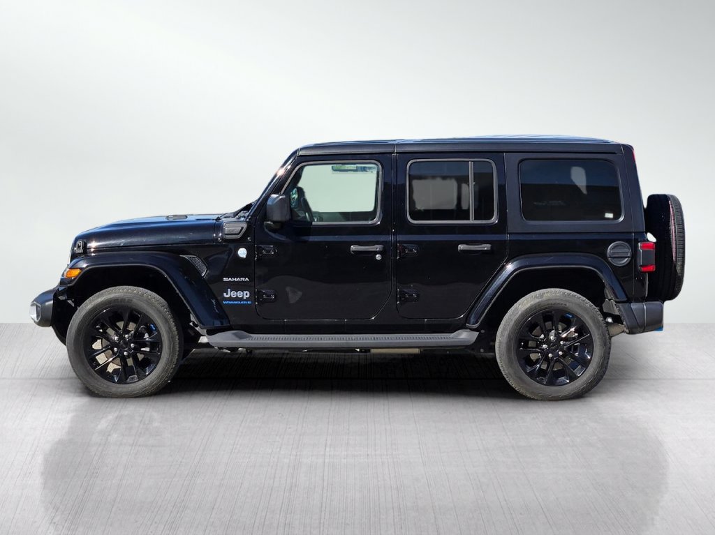 Used 2023 Jeep Wrangler Unlimited Sahara w/ Cold Weather Group AWD/4WD image 7