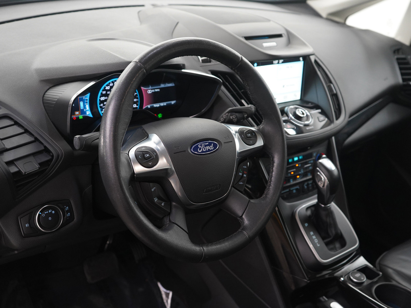 Used 2017 Ford C-MAX Titanium w/ Equipment Group 301A image 21