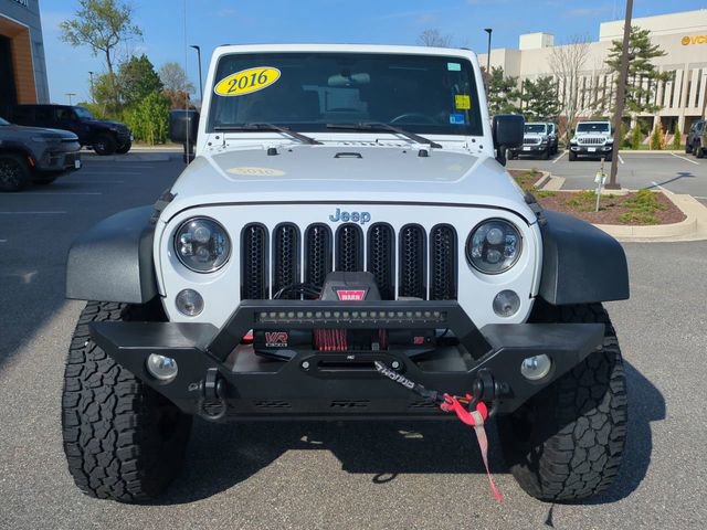Used 2016 Jeep Wrangler Sport w/ Connectivity Group image 9