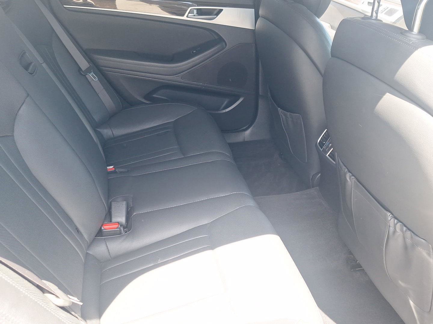 Used 2017 Genesis G80 3.8 RWD image 16