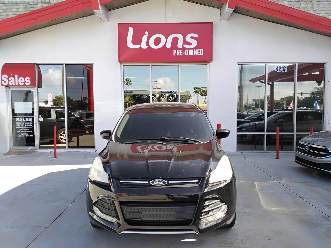 Used 2016 Ford Escape SE image 1