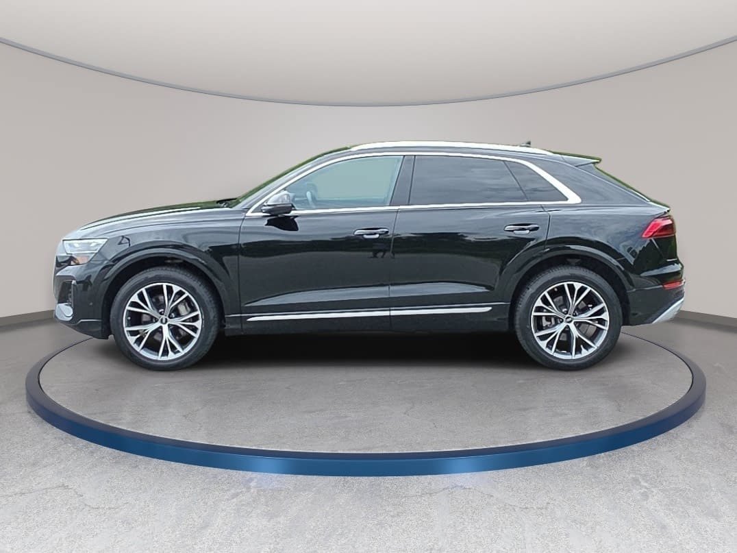 Used 2024 Audi Q8 Premium Plus AWD/4WD image 8