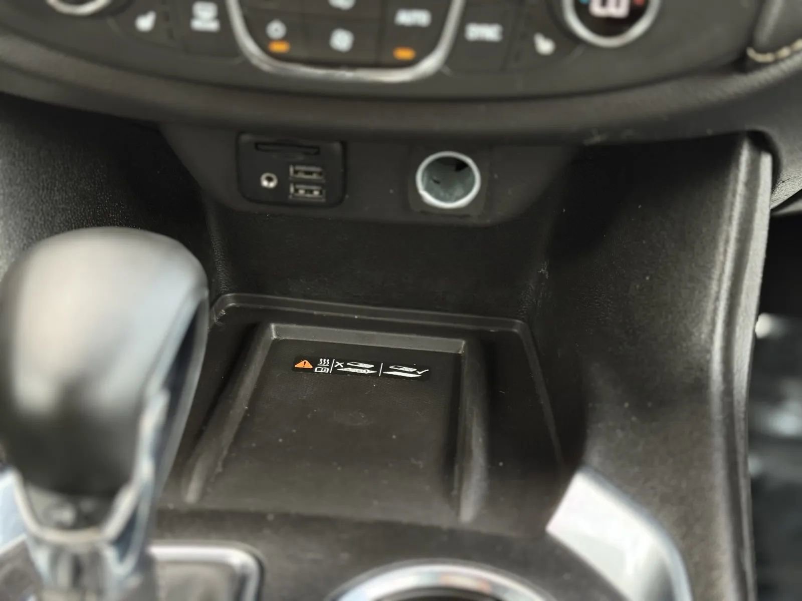 Used 2023 Chevrolet Traverse Premier w/ Redline Edition AWD/4WD image 41