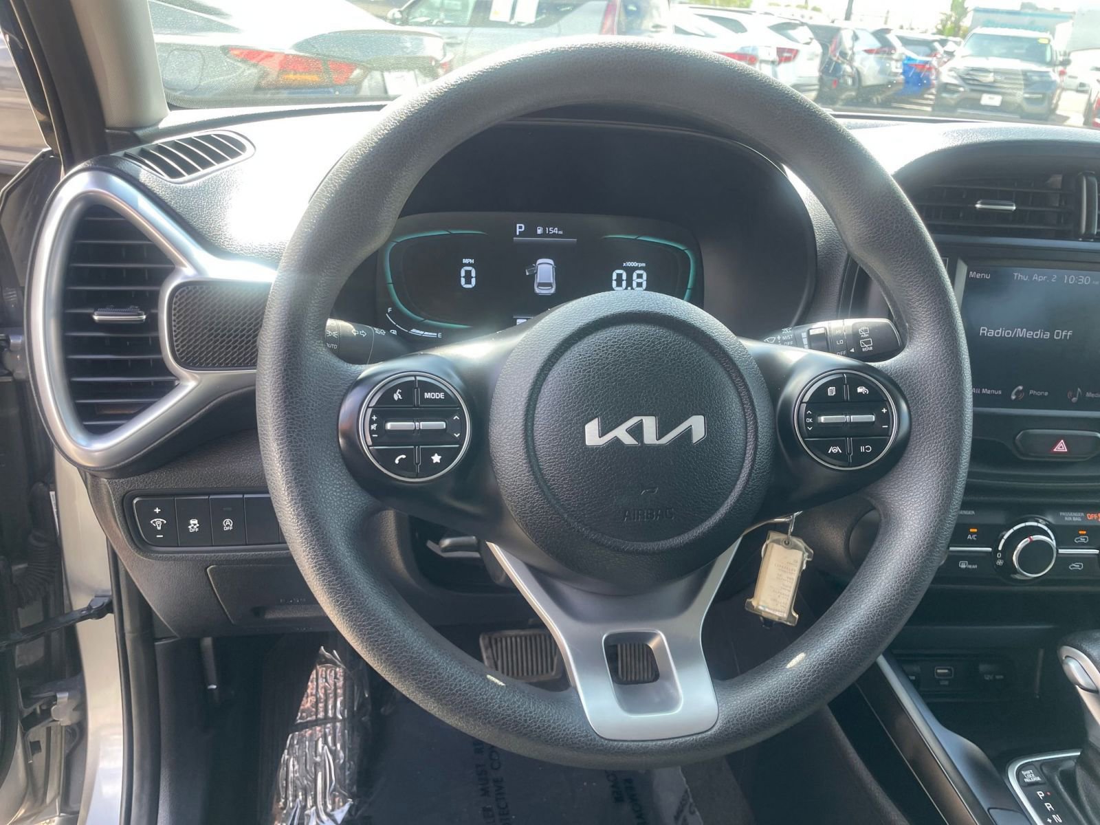 Used 2025 Kia Soul LX w/ LX Technology Package FWD image 28