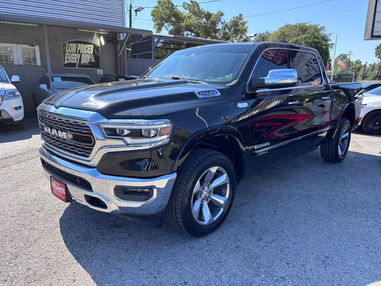 Used 2019 RAM 1500 Limited AWD/4WD image 2