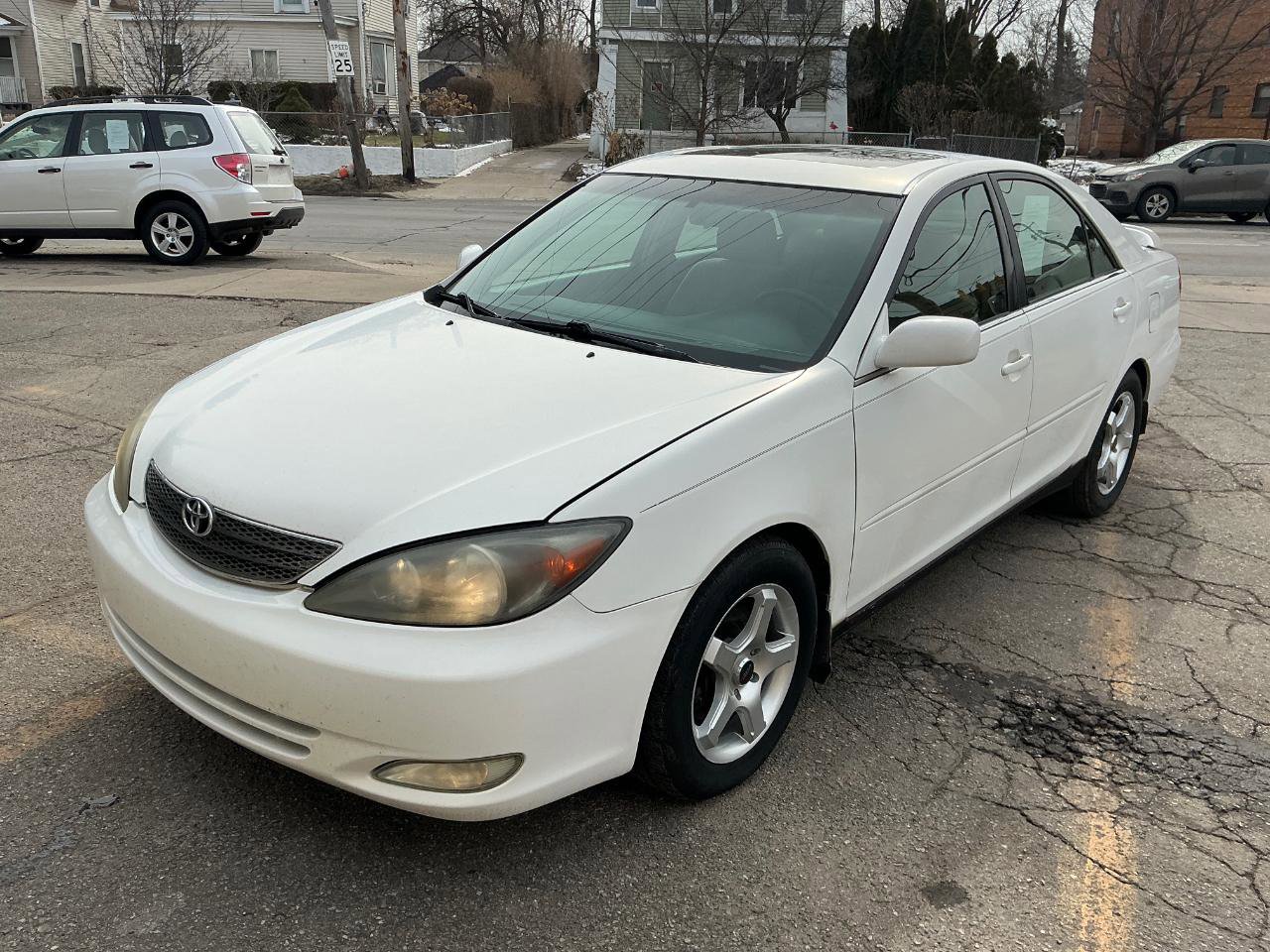 Used 2002 Toyota Camry XLE FWD image 7