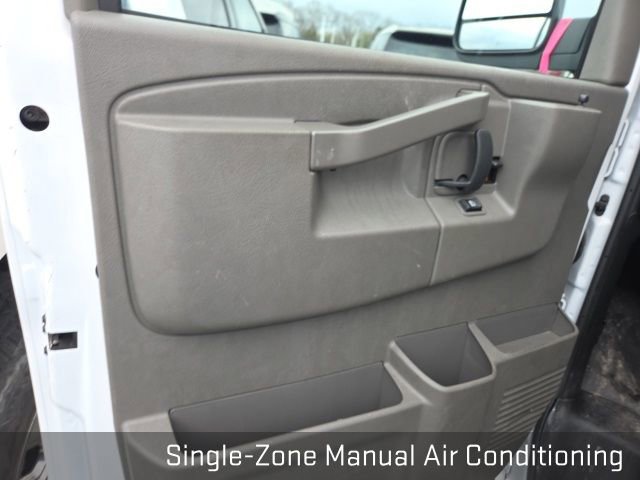Used 2024 Chevrolet Express 2500 w/ Driver Convenience Package image 9