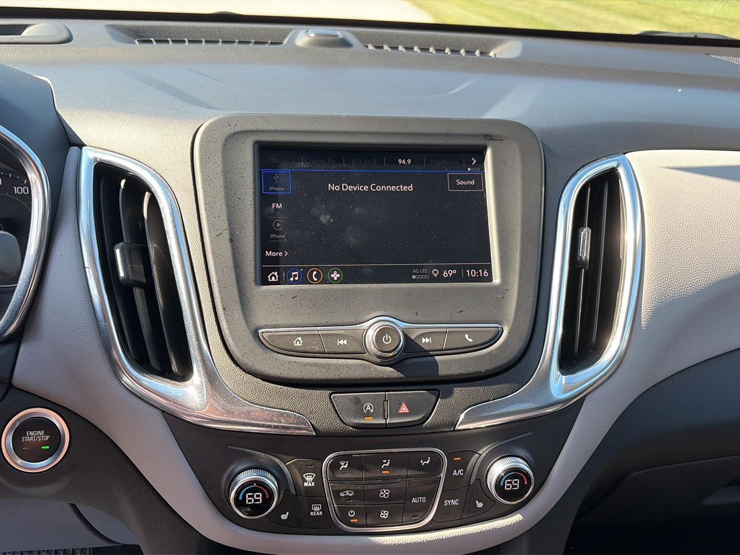 Used 2022 Chevrolet Equinox LT FWD image 21