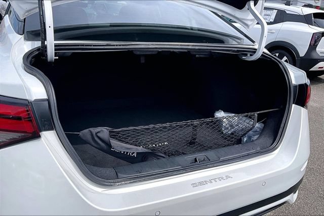 Certified 2025 Nissan Sentra SR w/ Lighting Package FWD image 34