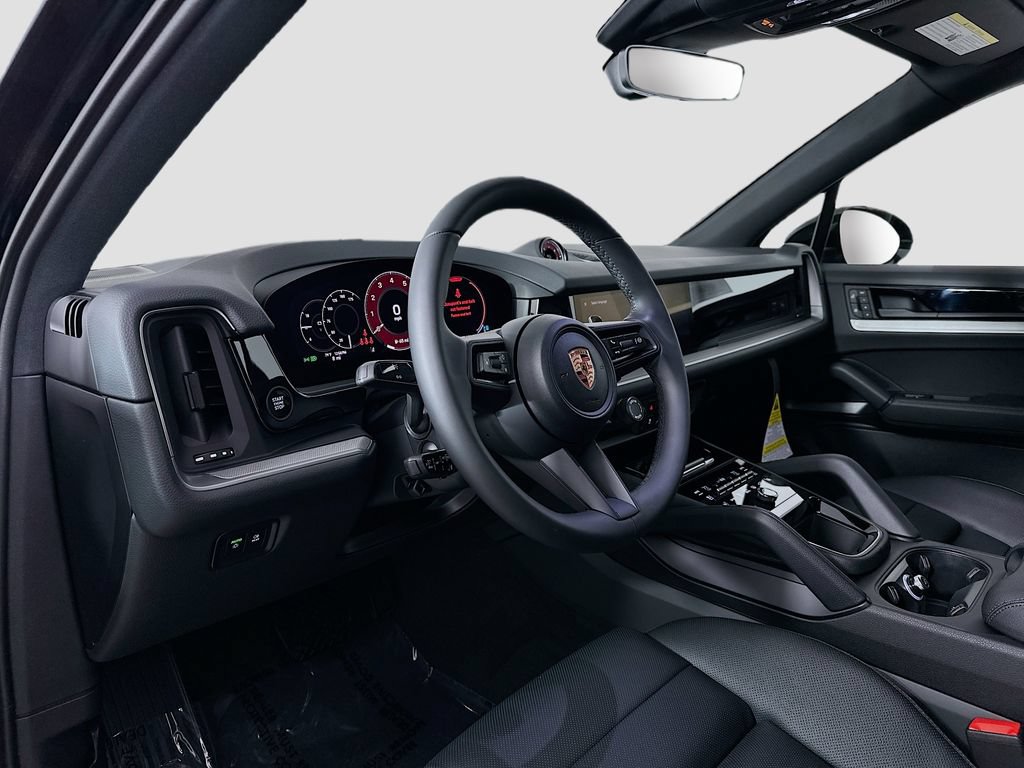 Certified 2026 Porsche Cayenne AWD/4WD image 4