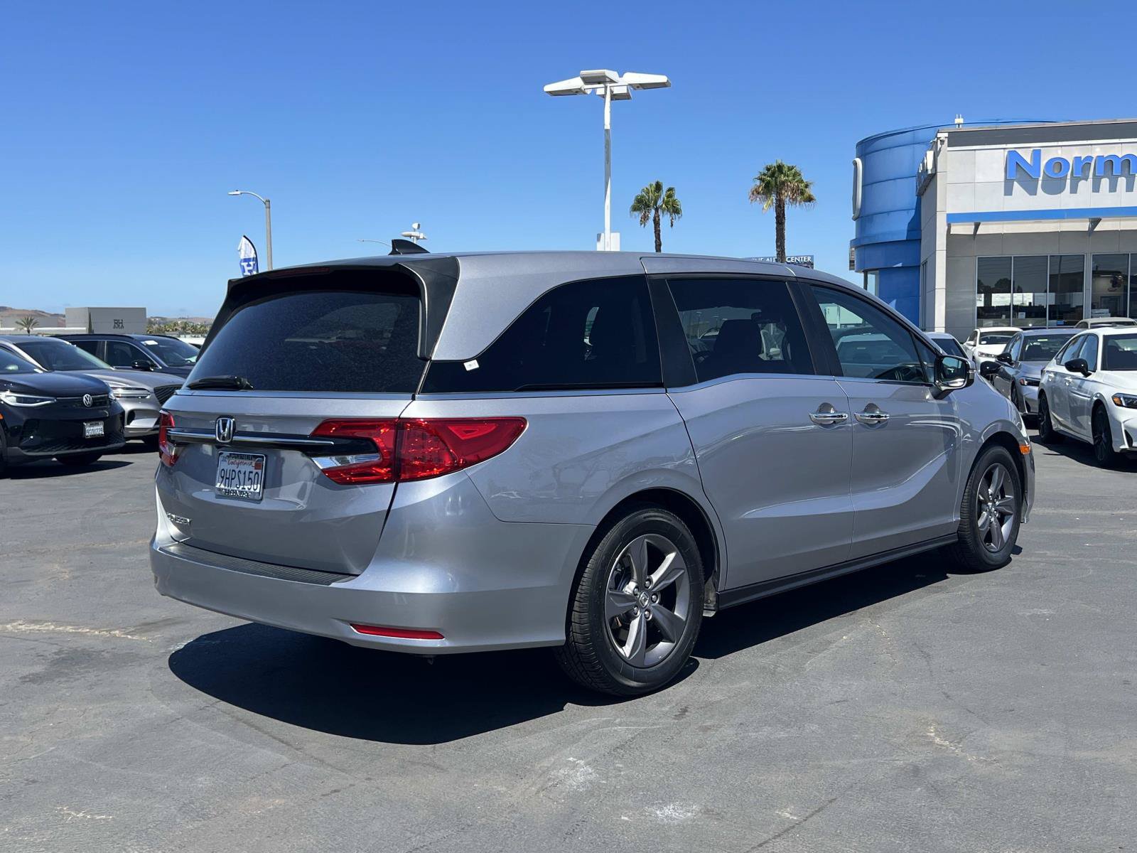 Used 2023 Honda Odyssey EX image 25