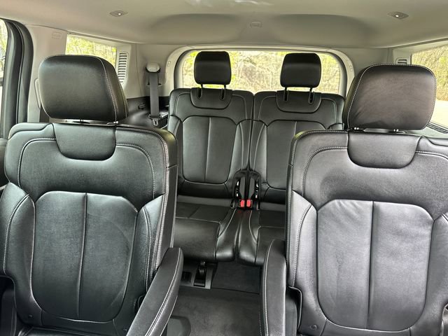 Used 2023 Jeep Grand Cherokee L Limited w/ Black Appearance Package AWD/4WD image 33