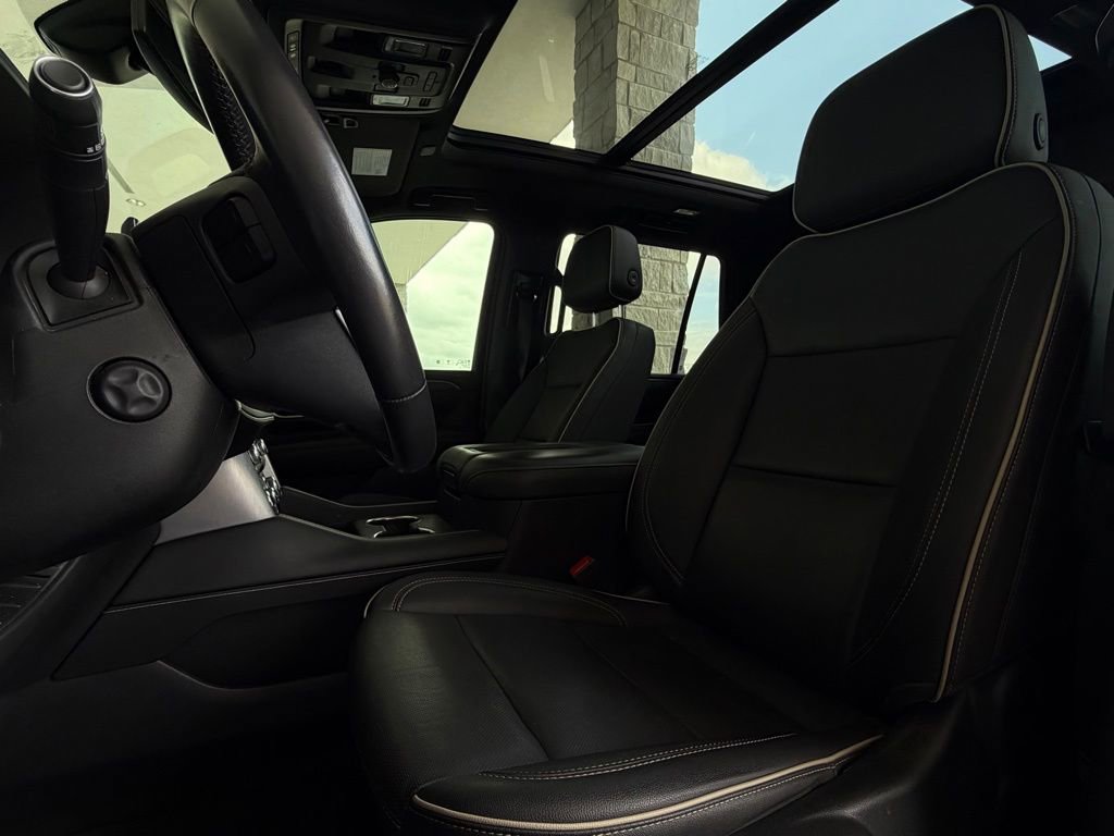 Used 2022 GMC Yukon SLT w/ SLT Premium Package AWD/4WD image 6