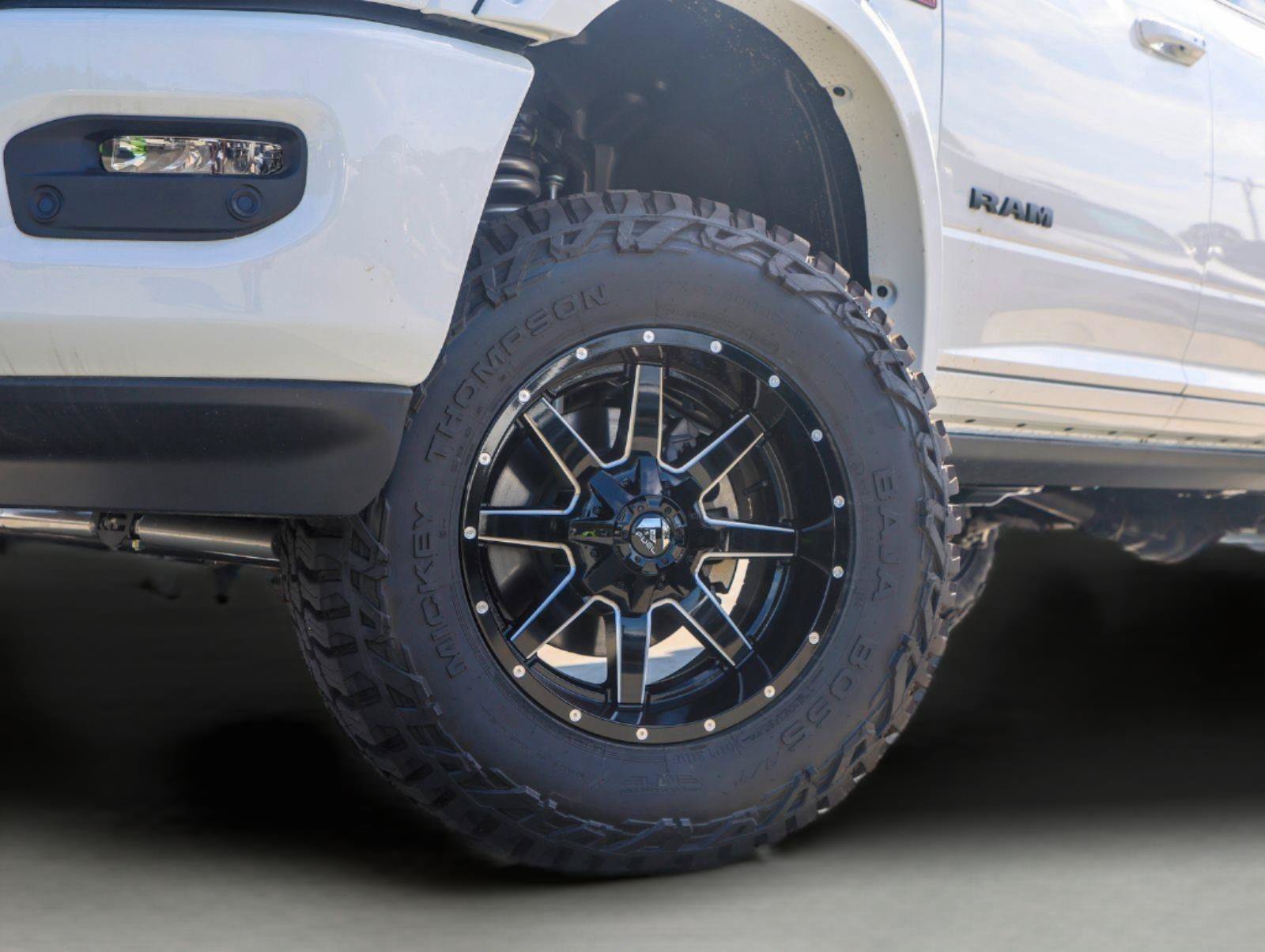 New 2026 RAM 2500 Laramie AWD/4WD image 2