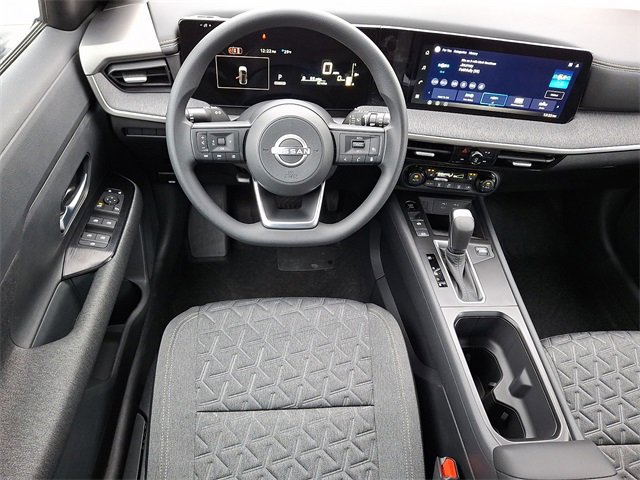 New 2026 Nissan Kicks SV w/ SV Premium Package image 2