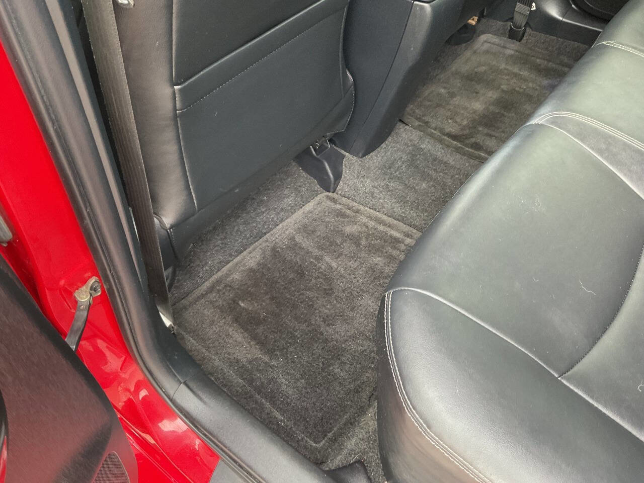 Used 2015 Toyota Prius Persona Series FWD image 31