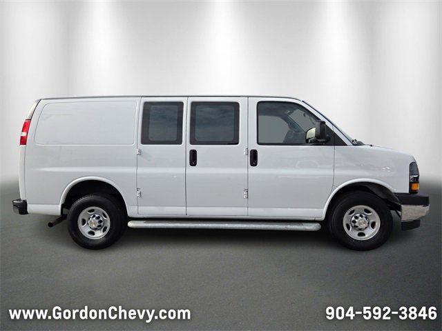 Used 2024 Chevrolet Express 2500 w/ Driver Convenience Package image 7