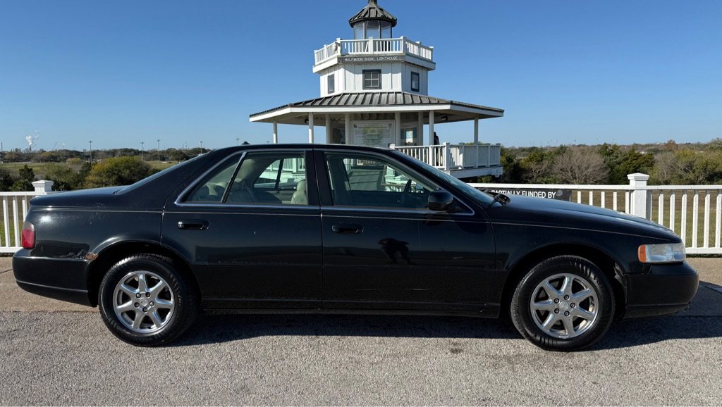 Used 2004 Cadillac Seville SLS w/ Preferred Equipment Group image 4