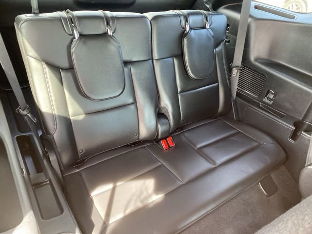 Used 2022 Ford Explorer XLT w/ Equipment Group 202A image 34