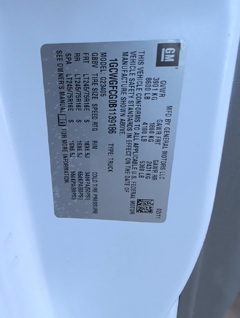 Used 2011 Chevrolet Express 2500 RWD image 25