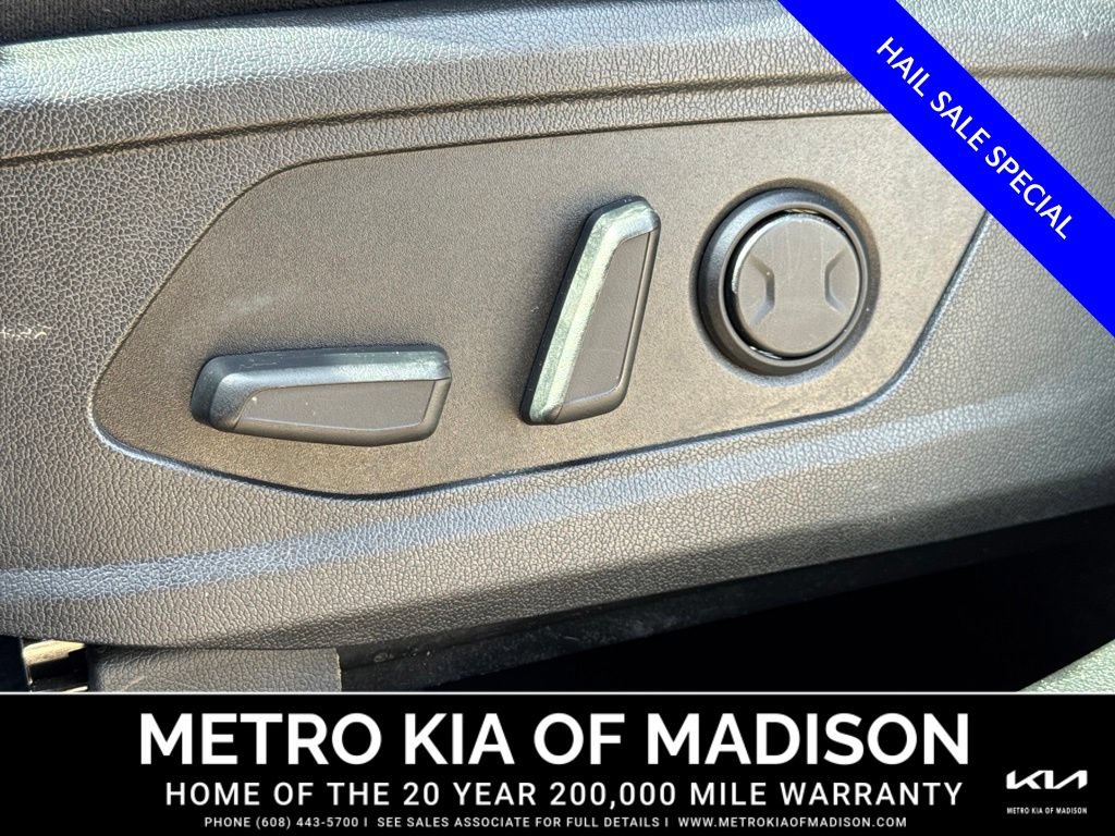 Used 2025 Kia Sorento S AWD/4WD image 13