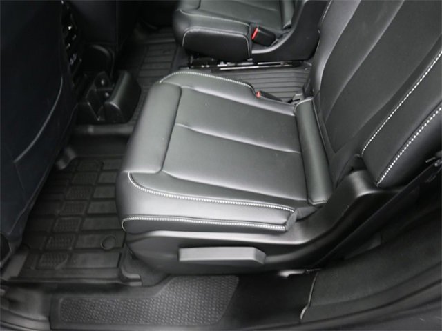 Used 2025 Jeep Grand Cherokee L Limited w/ Black Appearance Package image 23