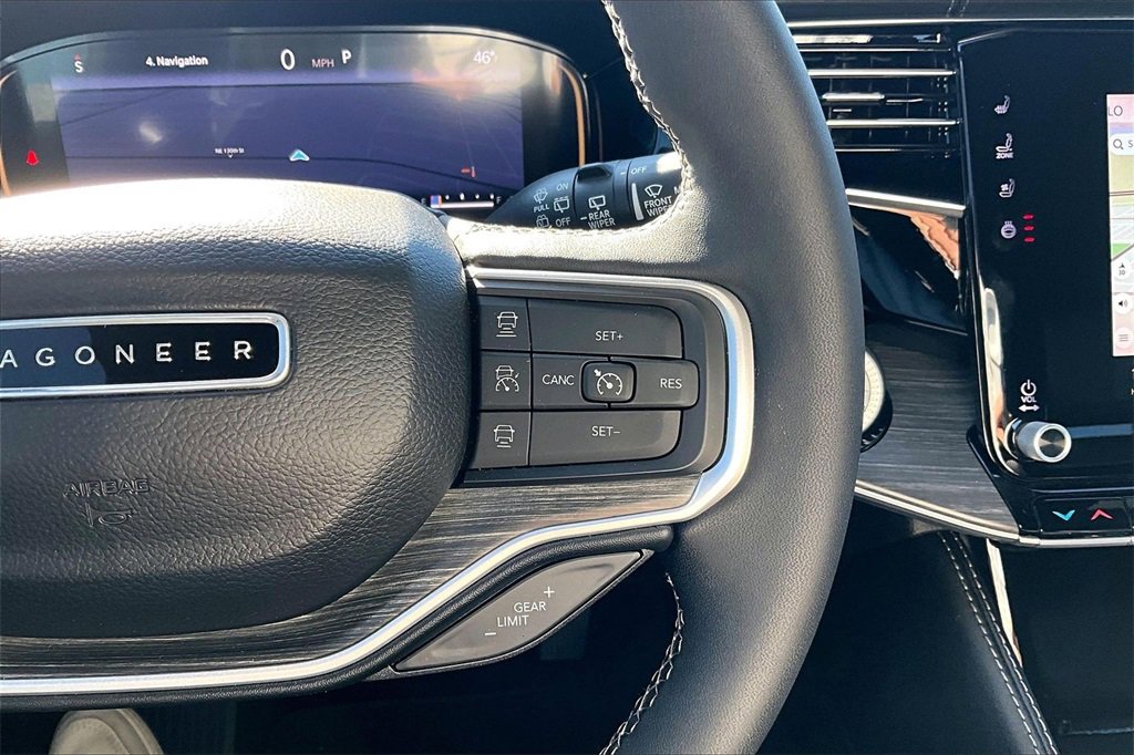 Used 2023 Jeep Wagoneer Series III w/ Premium Group I image 21