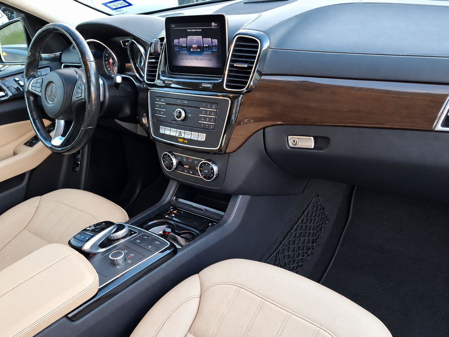 Used 2019 Mercedes-Benz GLS 450 4MATIC image 15