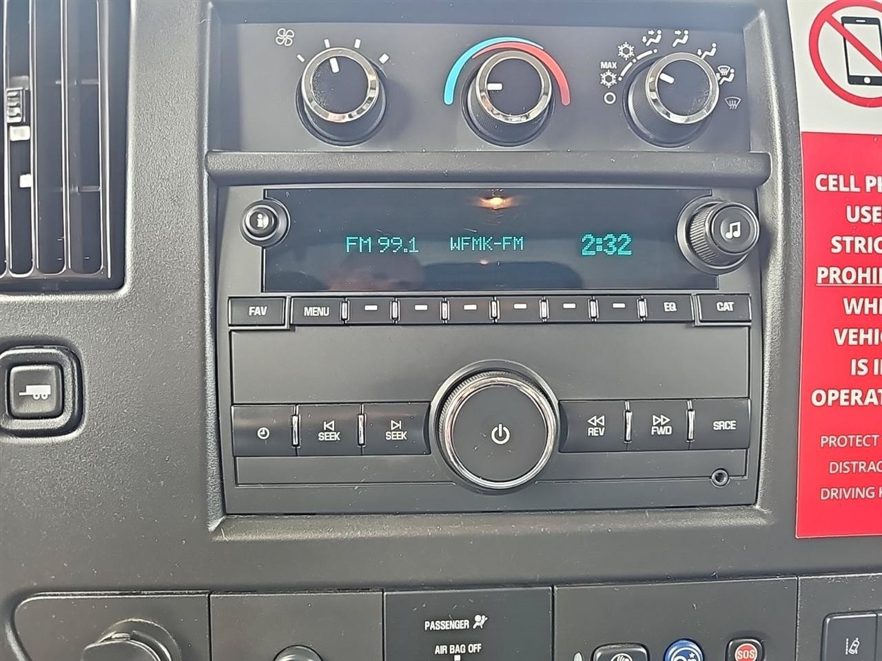 Used 2019 Chevrolet Express 2500 RWD image 11