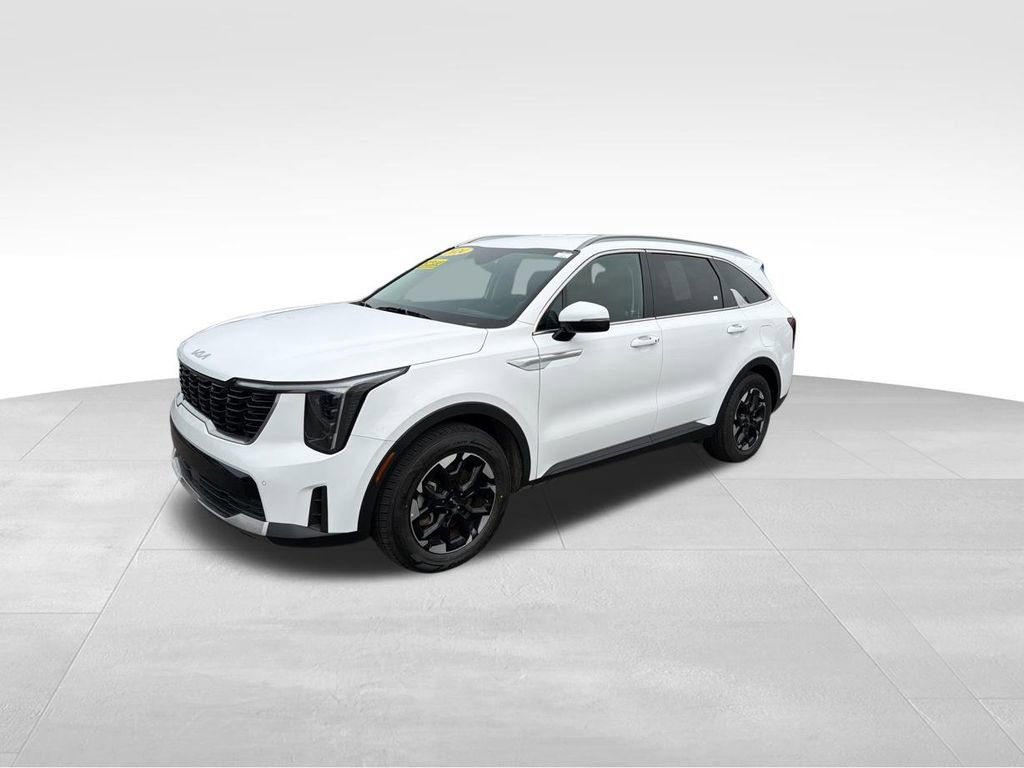 Used 2024 Kia Sorento S image 3