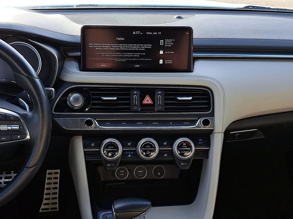 Used 2022 Genesis G70 3.3T image 18