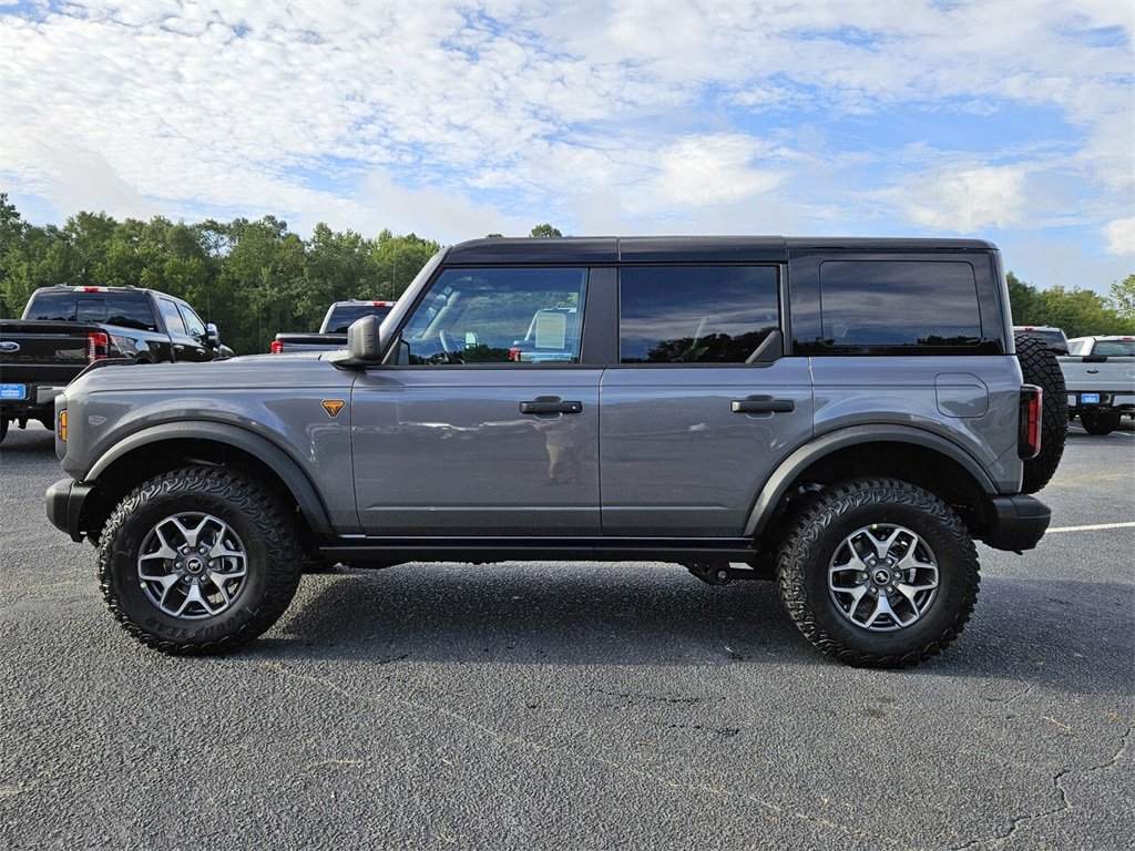 New 2025 Ford Bronco Badlands image 4