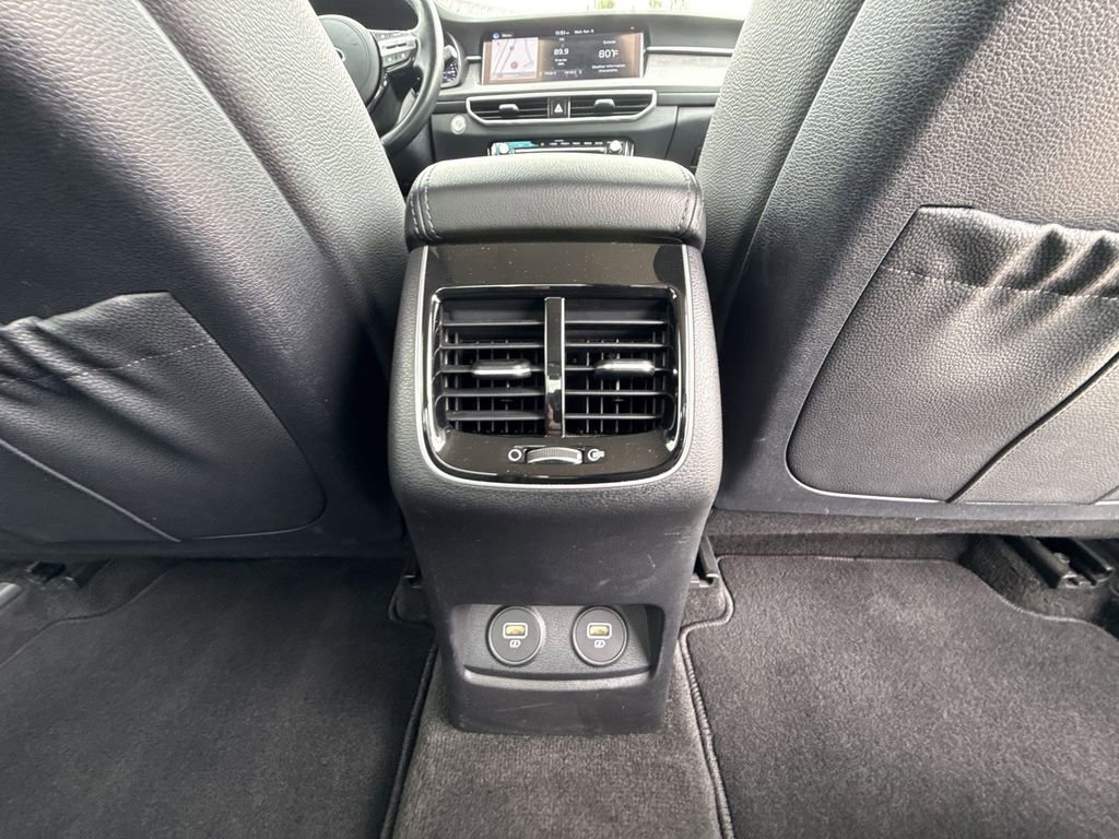 Used 2020 Kia Cadenza Technology FWD image 18