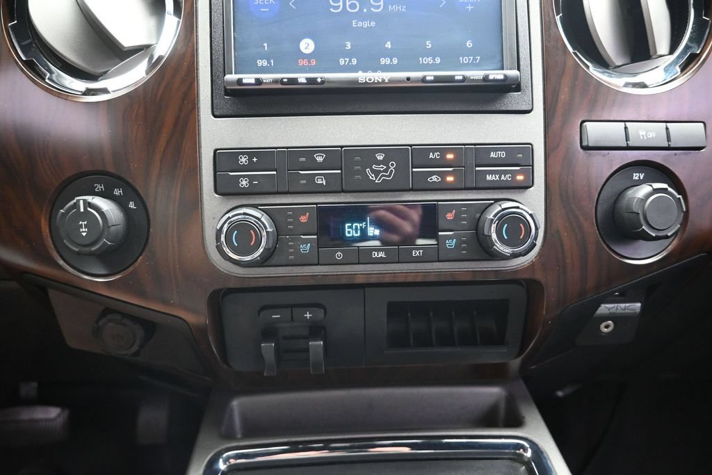 Used 2011 Ford F350 Lariat w/ Lariat Interior Pkg AWD/4WD image 18