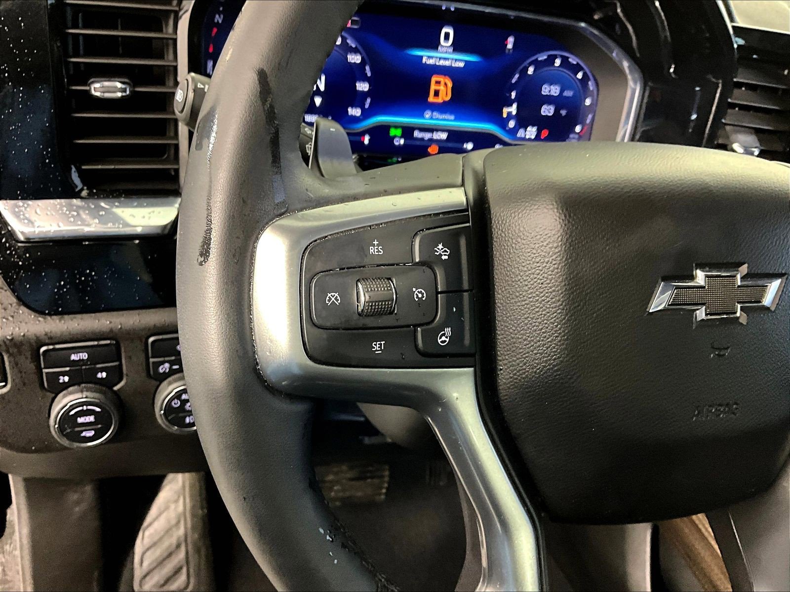 Used 2024 Chevrolet Silverado 1500 RST w/ Rally Edition AWD/4WD image 11