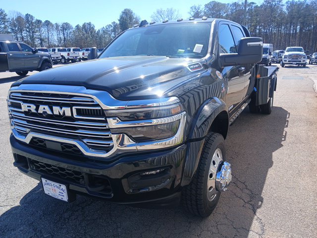 New 2026 RAM 4500 4x4 Crew Cab DRW w/ Laramie Trim Package image 11