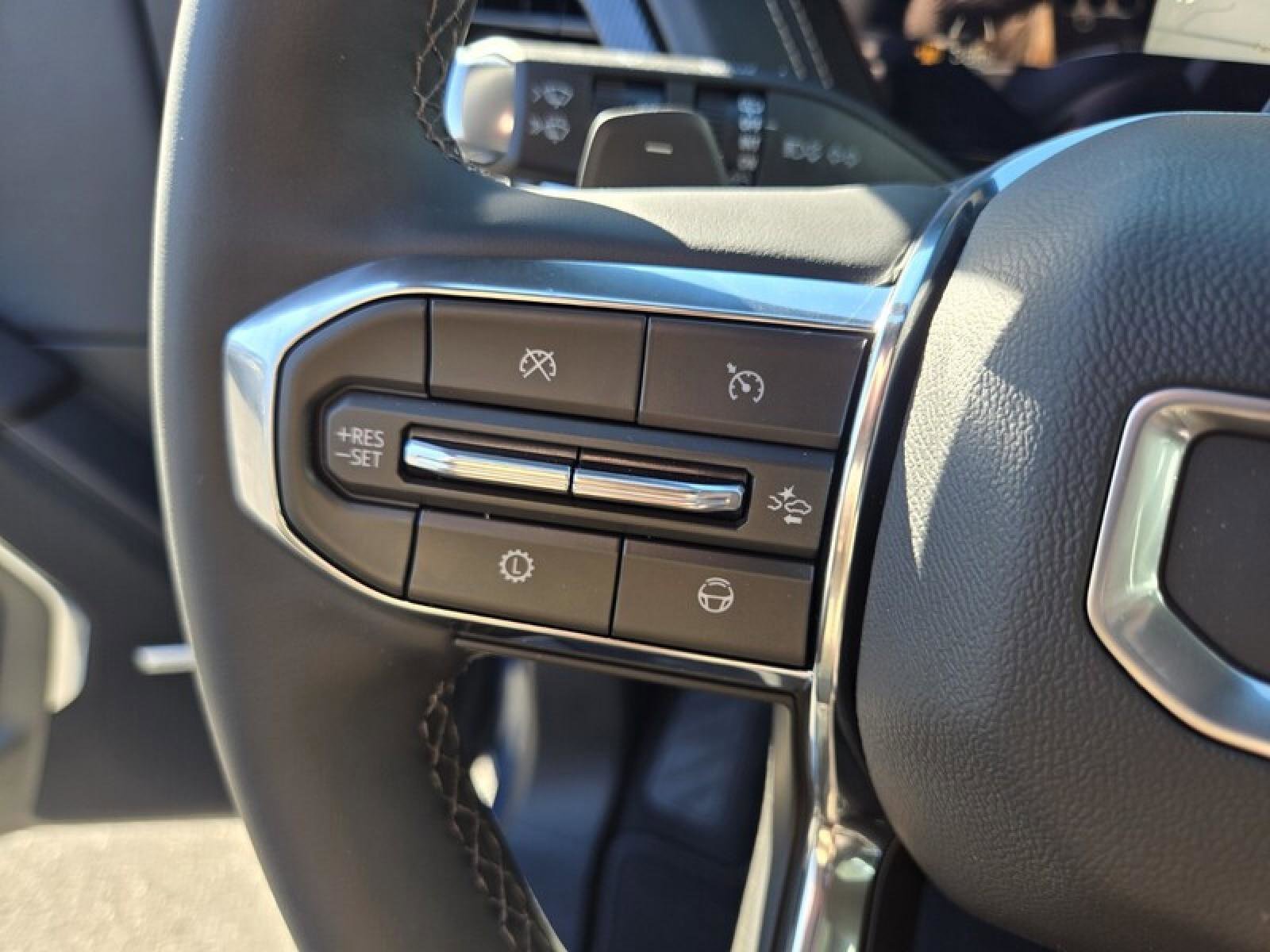 New 2026 GMC Yukon XL Elevation w/ Elevation Premium Package image 14