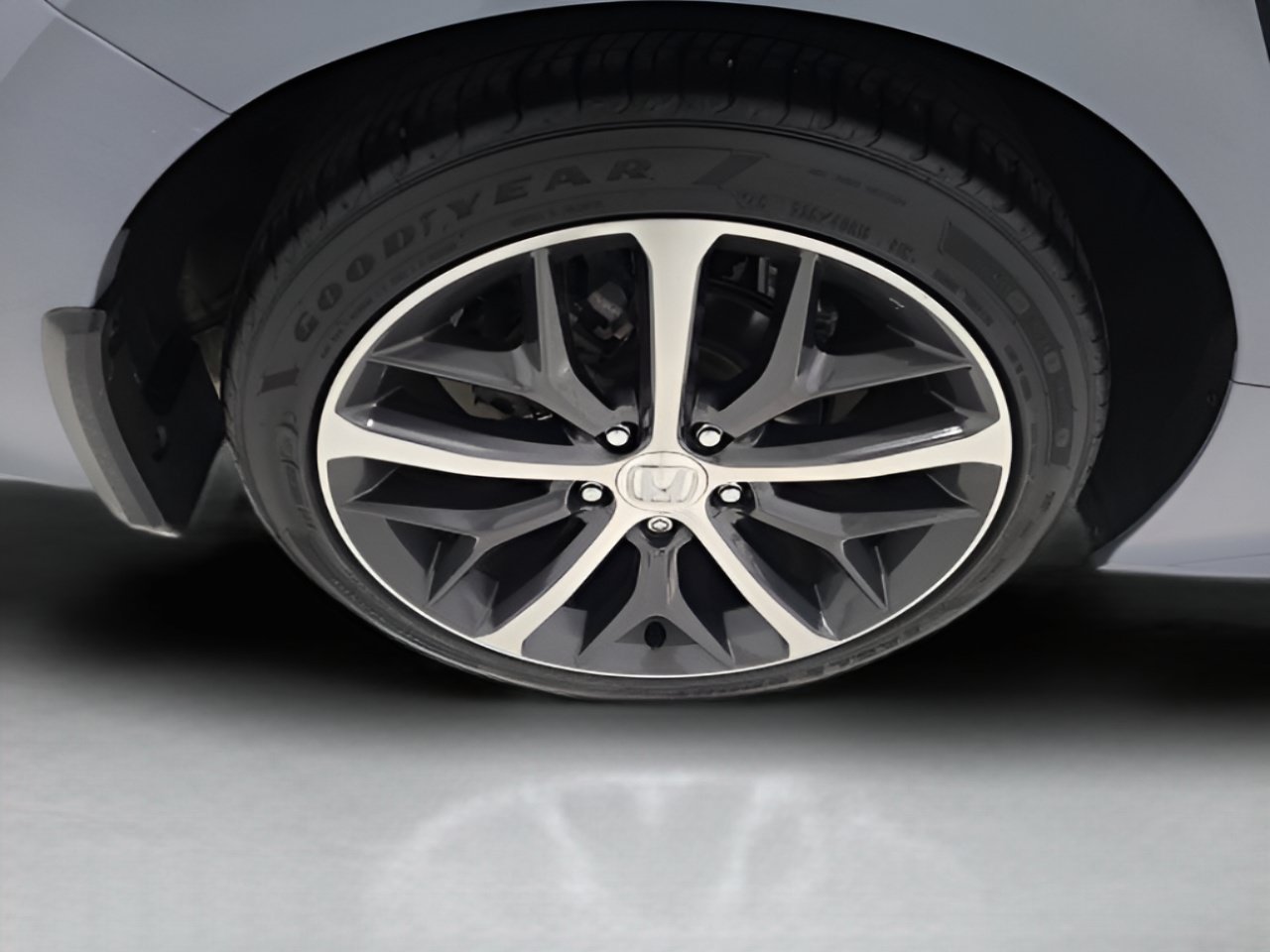 Used 2024 Honda Civic Touring image 9