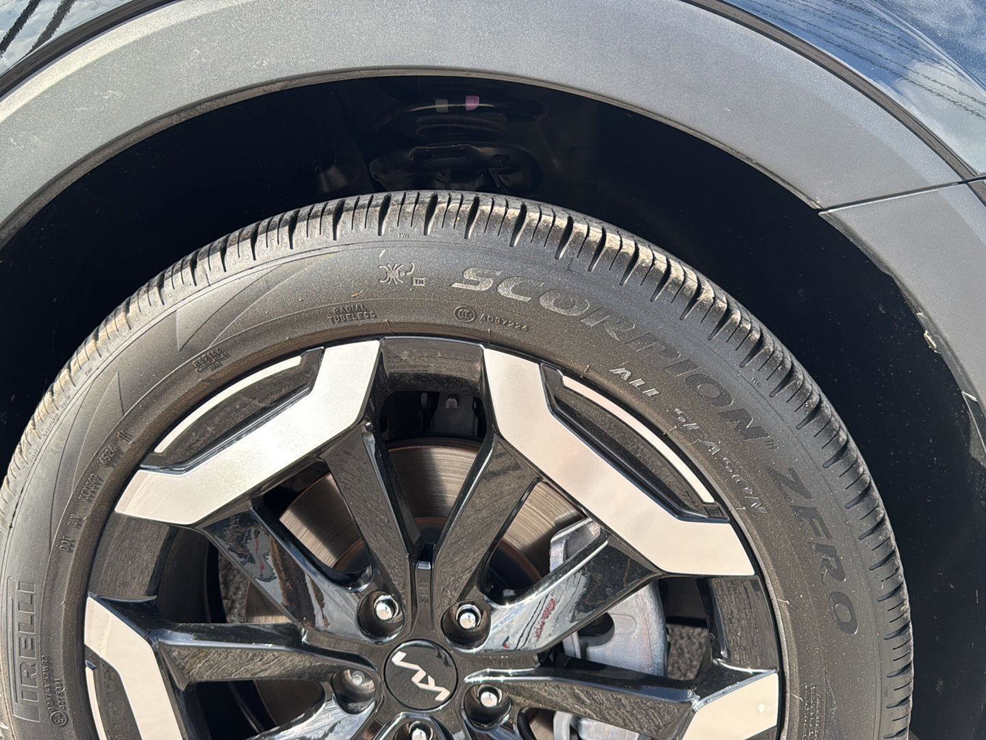 Used 2025 Kia Telluride EX AWD/4WD image 10