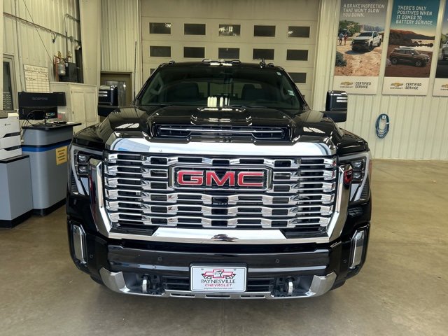 Used 2025 GMC Sierra 3500 Denali w/ Denali Reserve Package image 3