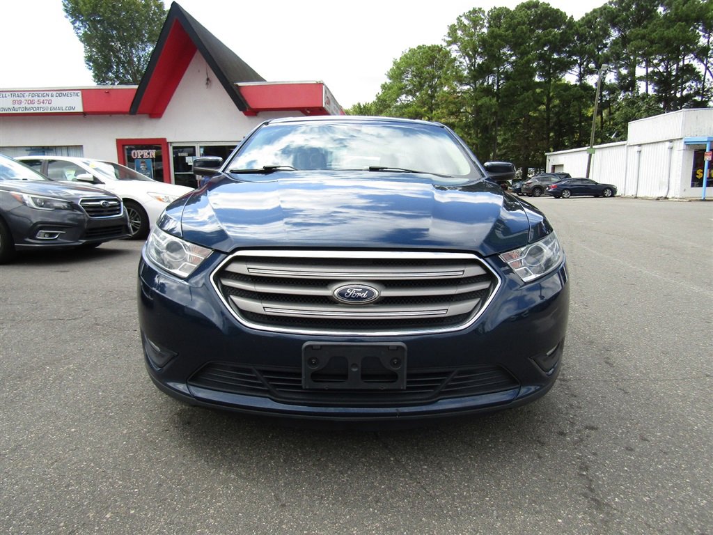 Used 2016 Ford Taurus SEL w/ Equipment Group 201A image 3