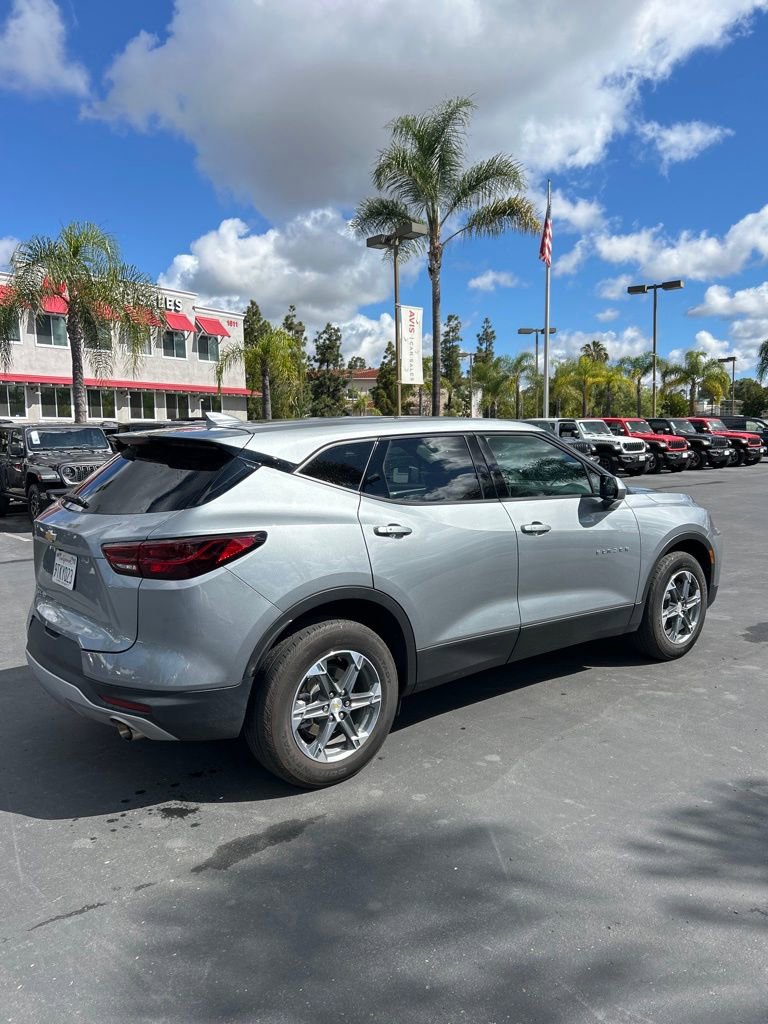 Used 2025 Chevrolet Blazer LT image 5
