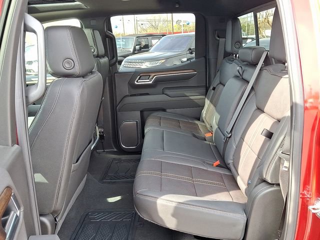 Used 2025 Chevrolet Silverado 1500 High Country w/ Technology Package image 8