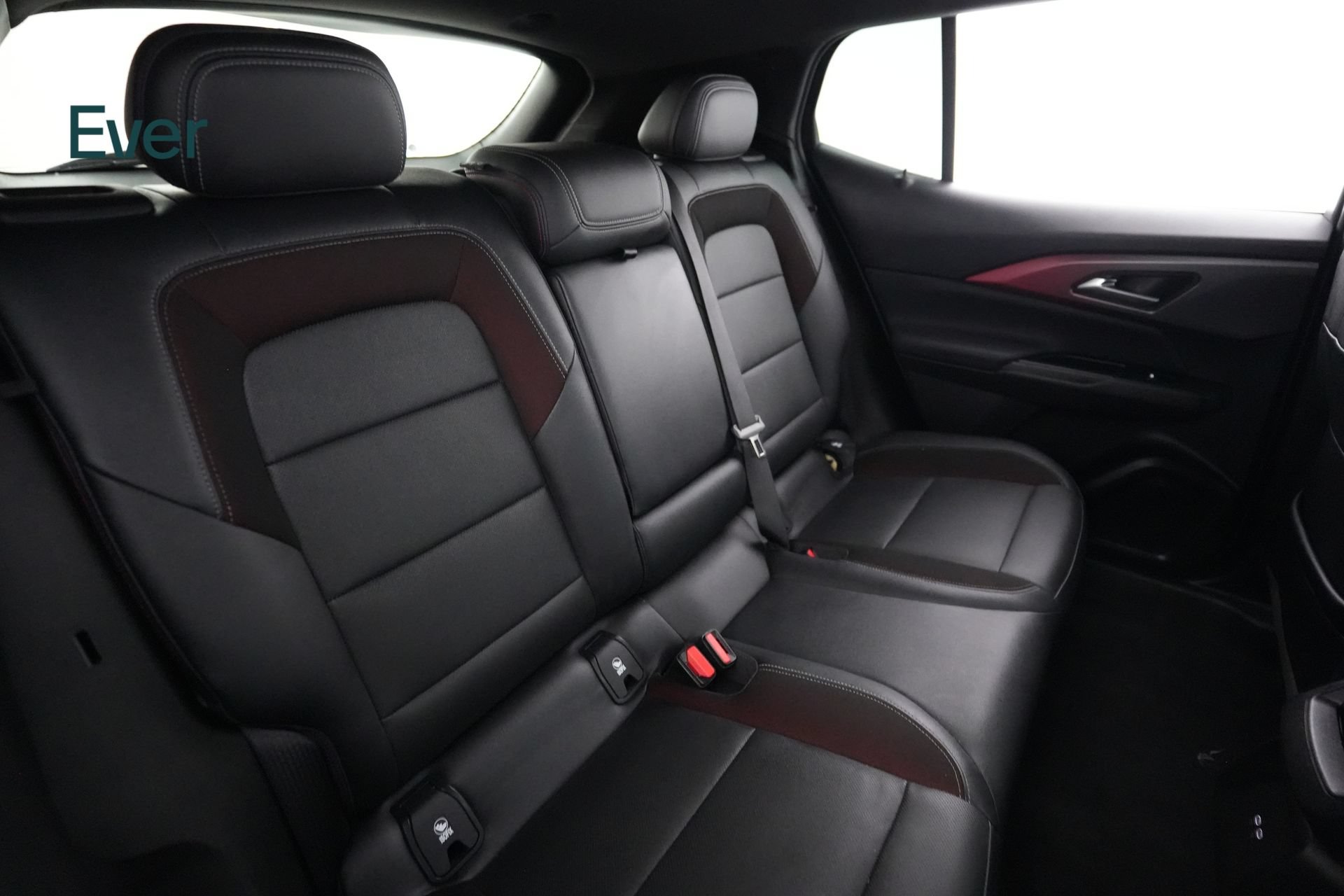Used 2024 Chevrolet Equinox EV RS FWD image 5